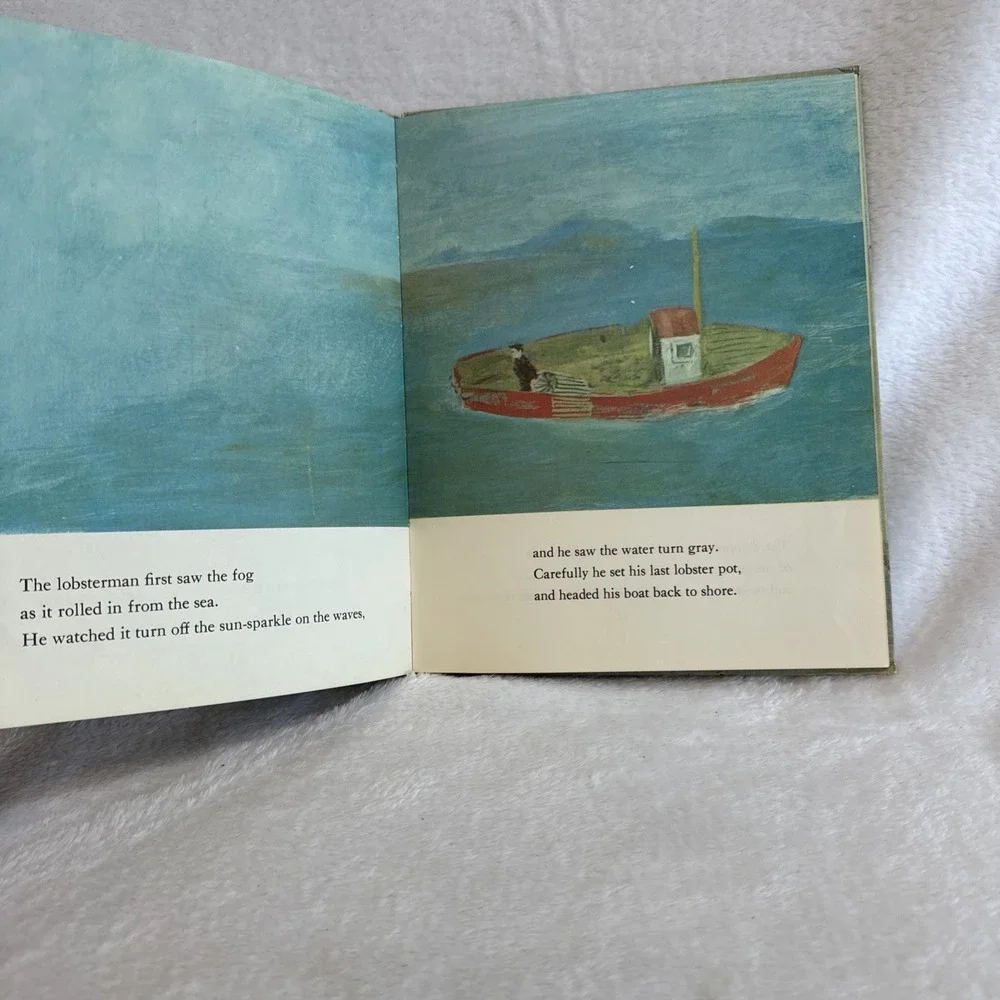 Hide and Seek Fog Childrens Book by Alvin Tresselt Duvoisin 1965‎ Weekly Reader